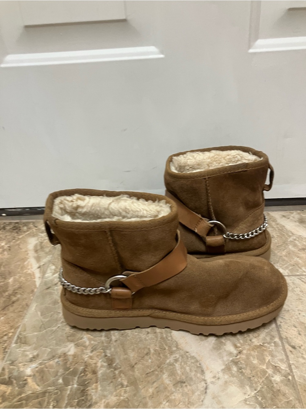 UGG Women’s Classic Mini Chains Chestnut Suede Boots - Picture 6 of 10